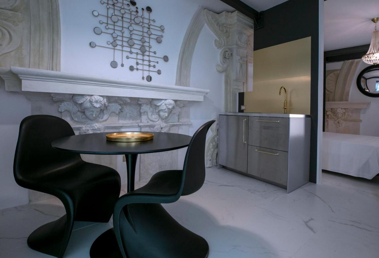 Azzoli Trapani - Apartments&Skypool - Adults Only 외부 사진
