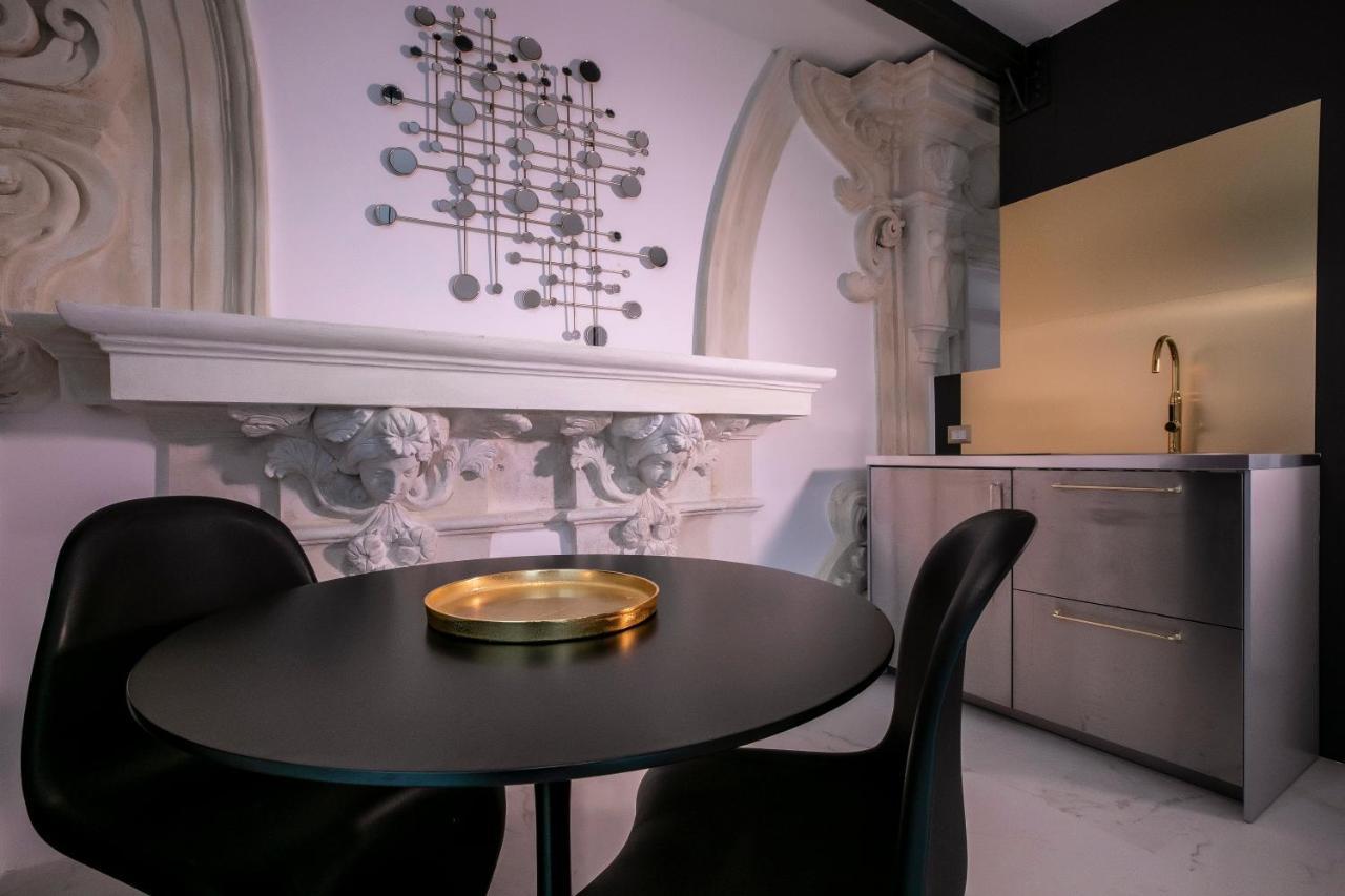 Azzoli Trapani - Apartments&Skypool - Adults Only 외부 사진