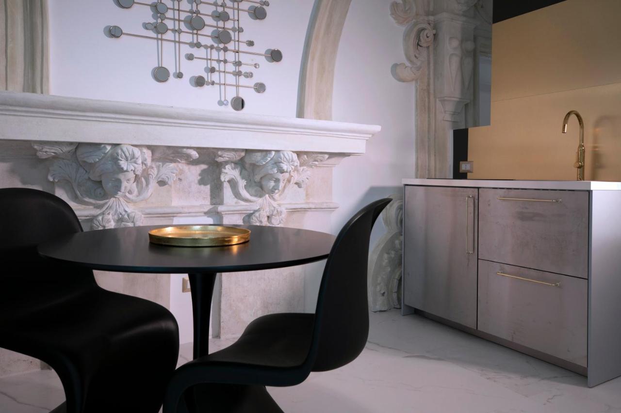 Azzoli Trapani - Apartments&Skypool - Adults Only 외부 사진