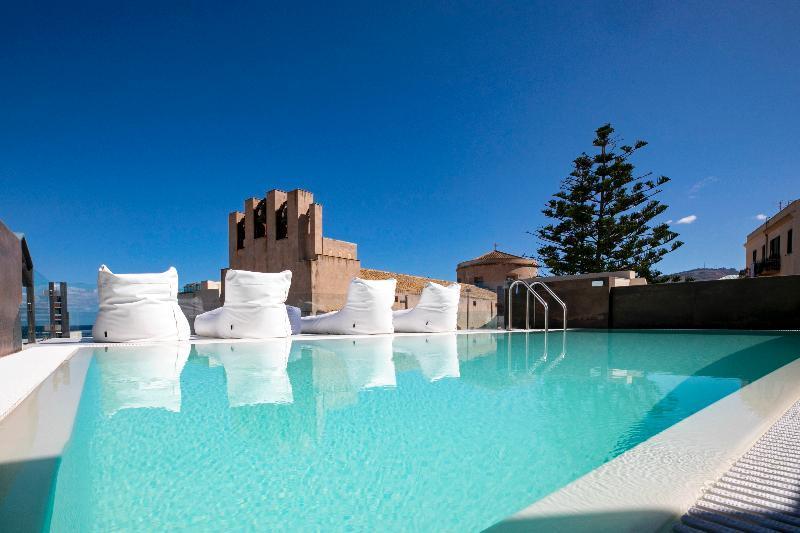 Azzoli Trapani - Apartments&Skypool - Adults Only 외부 사진