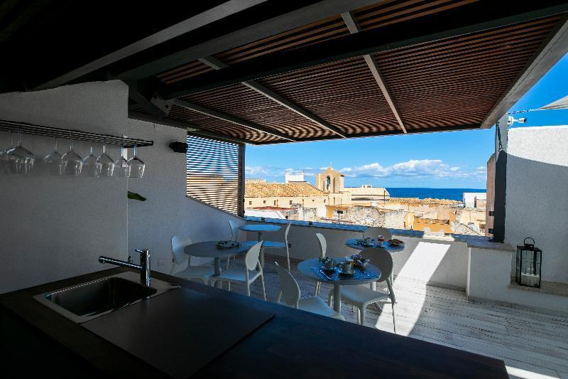 Azzoli Trapani - Apartments&Skypool - Adults Only 외부 사진